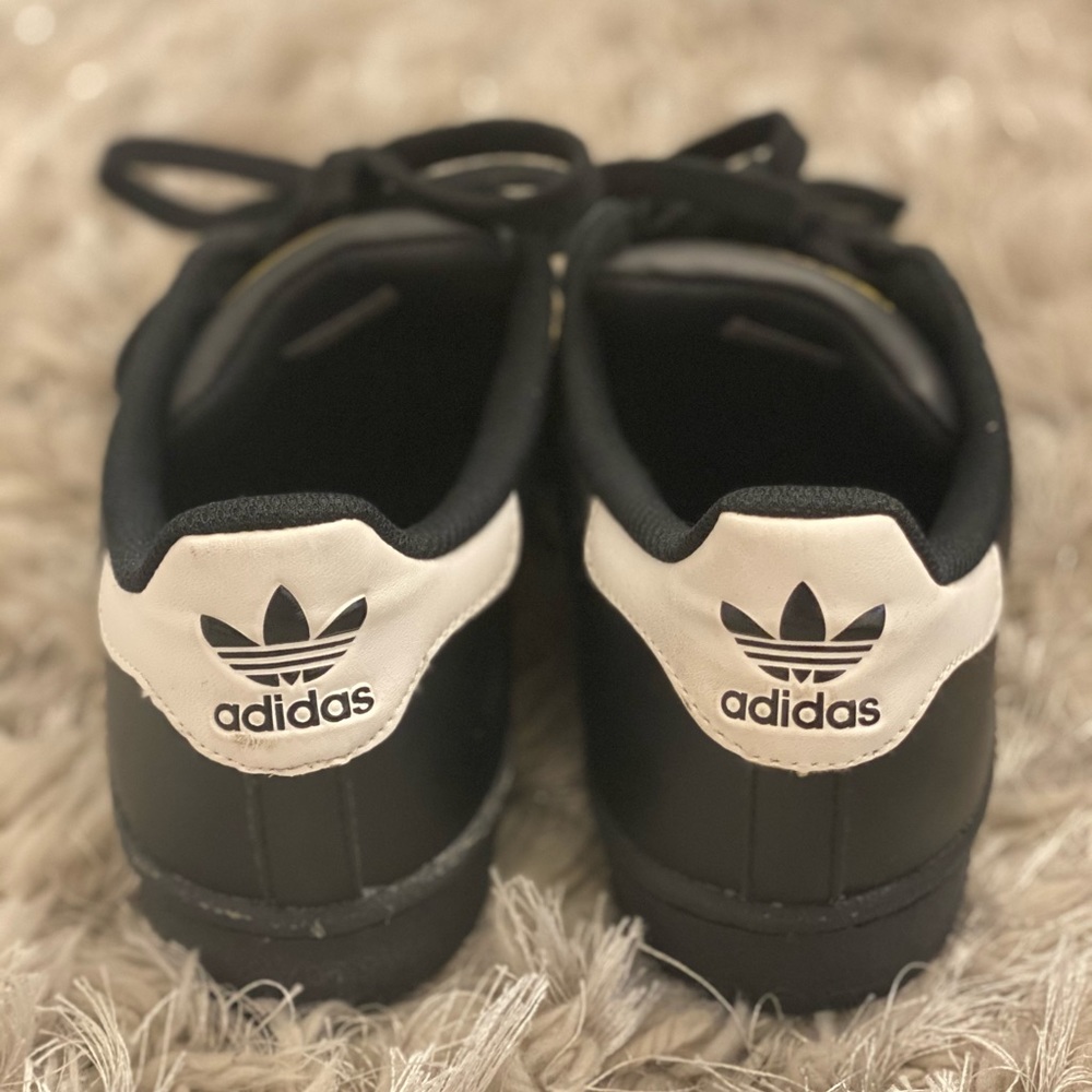 Adidas - Picture 4 of 6